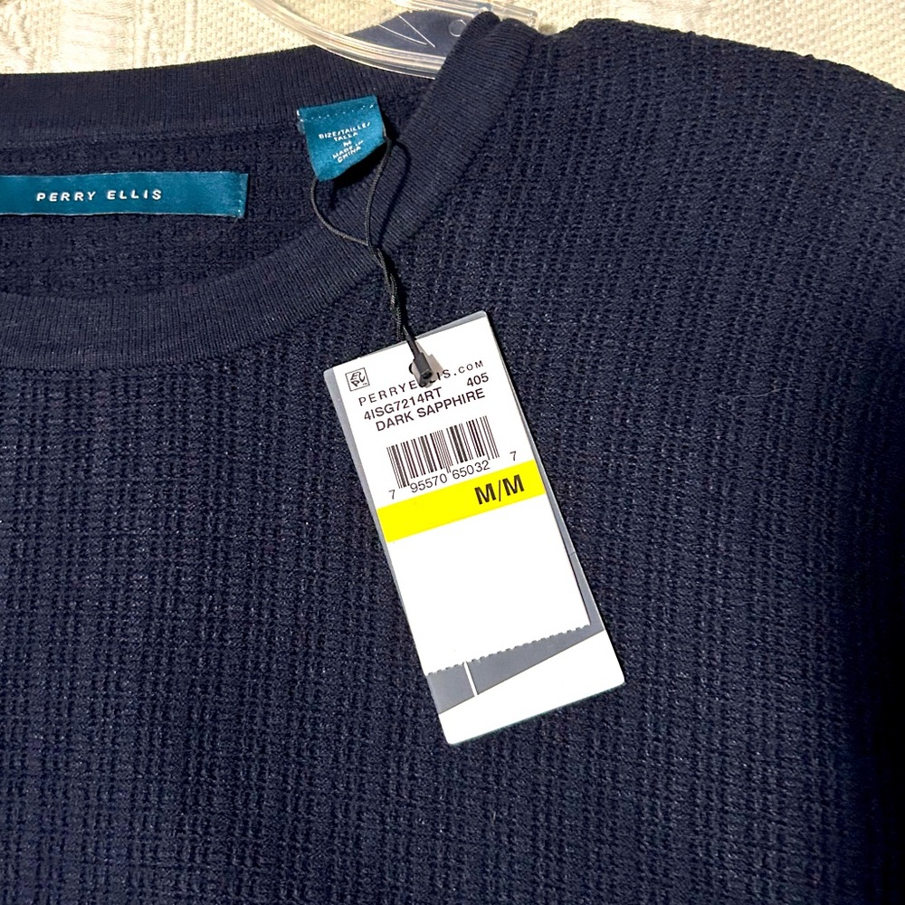 Perry Ellis Mens Medium Knit Casual Shirt in Navy